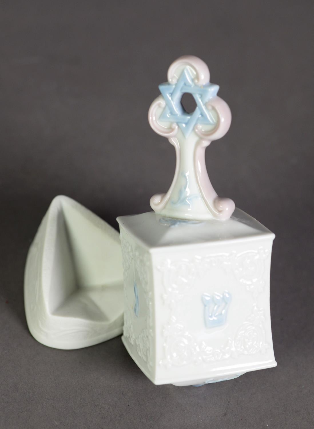 LLADRO HANNUKKAH DRIEDEL JAZMINES, on bisque porcelain stand, 5 1/4" (12.5 cm) H