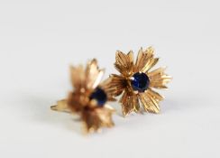 9ct GOLD PAIR OF FLOWERHEAD EARRINGS, with sapphire set centres, 3.2gms