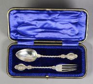 EDWARD VII CASED TWO PIECE SILVER CHRISTENING SET BY JOSEPH RODGERS & SONS, comprising: FORK AND