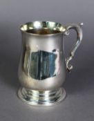 GEORGE III SILVER BALUSTER SHAPE MUG, with gilded interior and scroll handle, by Thomas Chawner,