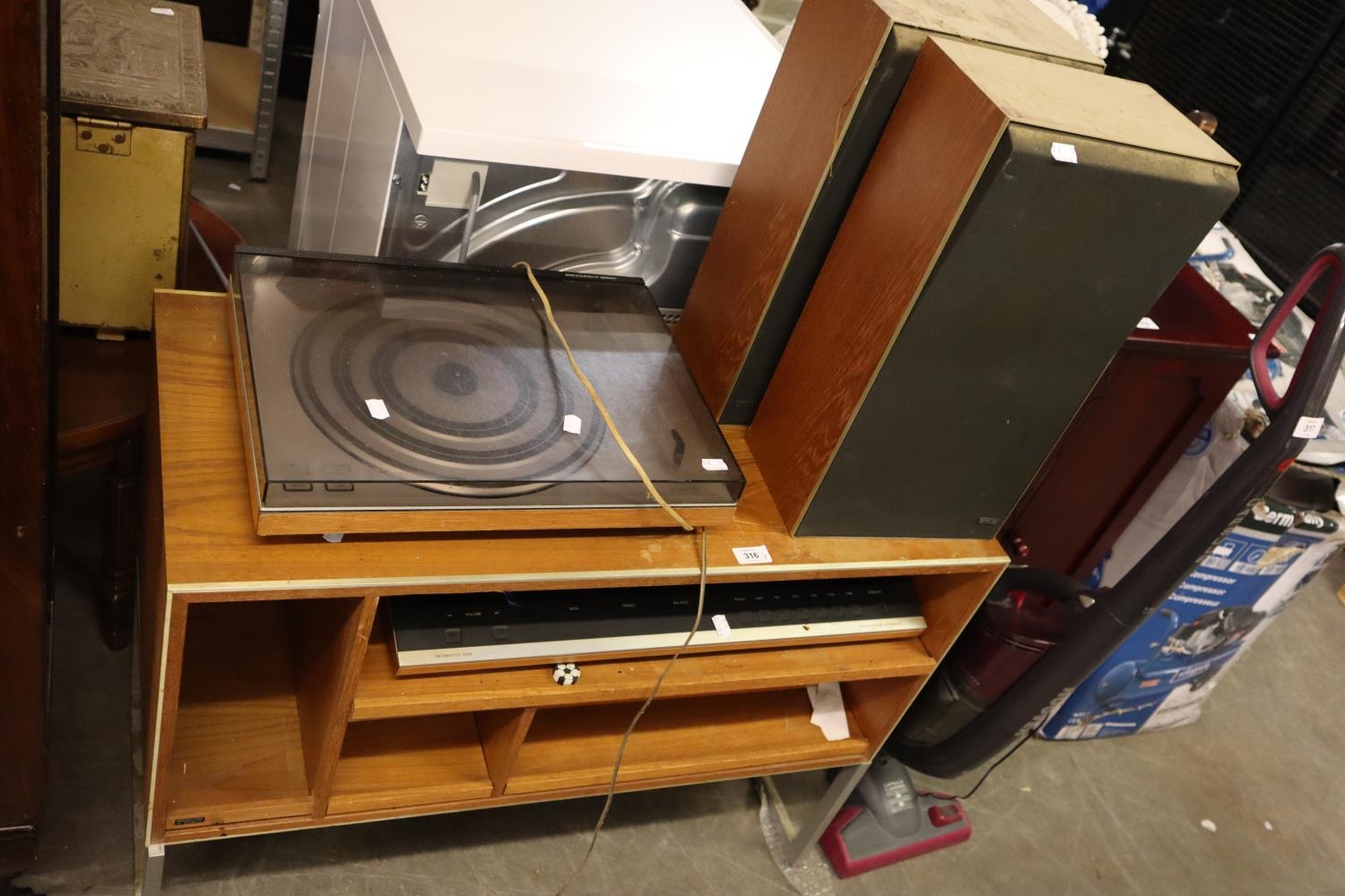 BANK AND OLUFSEN RECORD TURNTABLE, BEOGRAM 1700, BANK AND OLUFSEN AMPLIFIER, BEOMASTER 2300, BANG