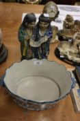 CHINESE FIGURAL GROUP, AND A CHINESE PORCELAIN MONTIETT (2)