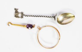 VICTORIAN GOLD PLATED SMALL BUTTON HOOK, the top clear set with an oval amethyst, ring hanger,