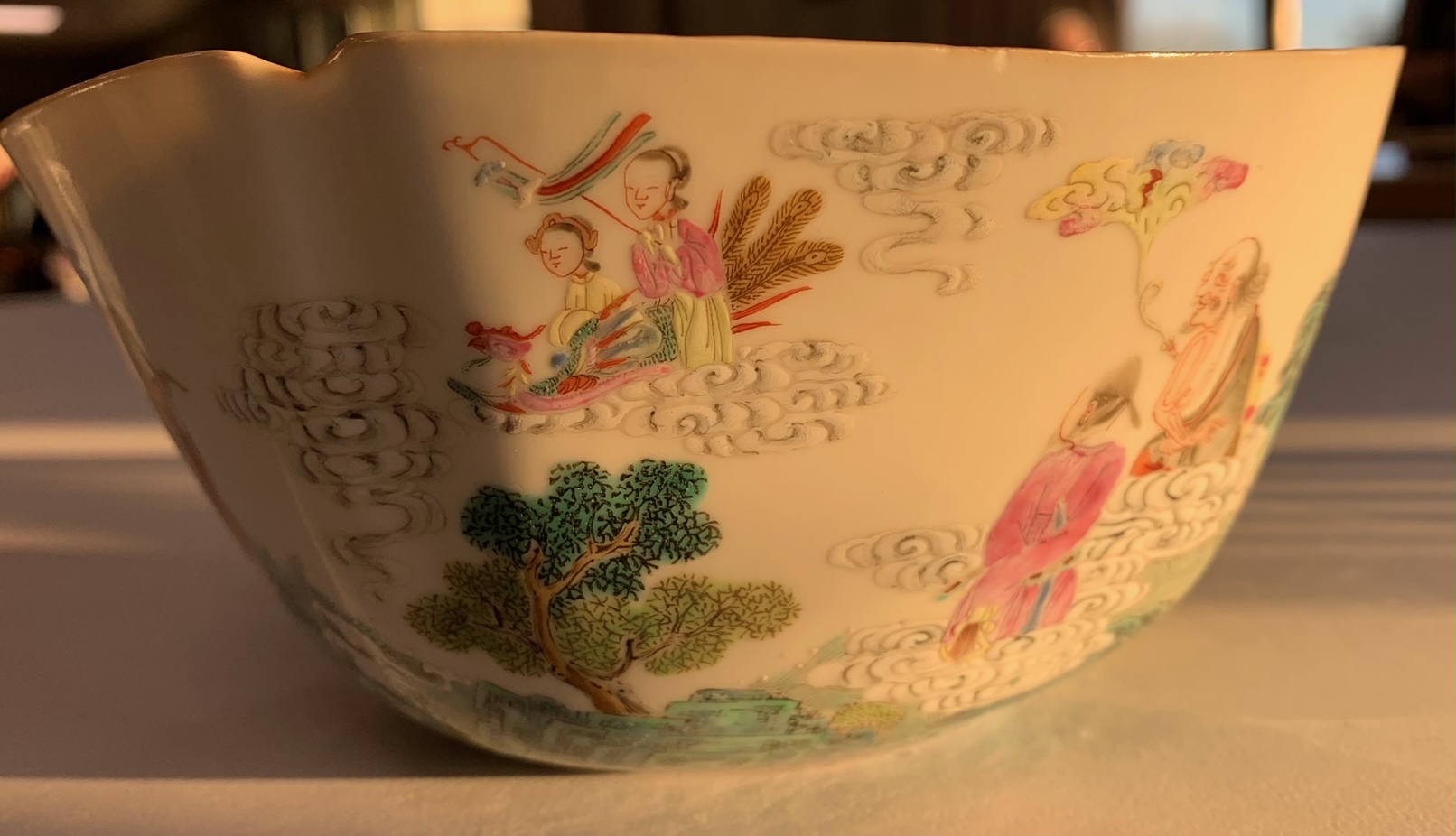 A 19th century Chinese famille rose lobed square bowl - Image 5 of 17