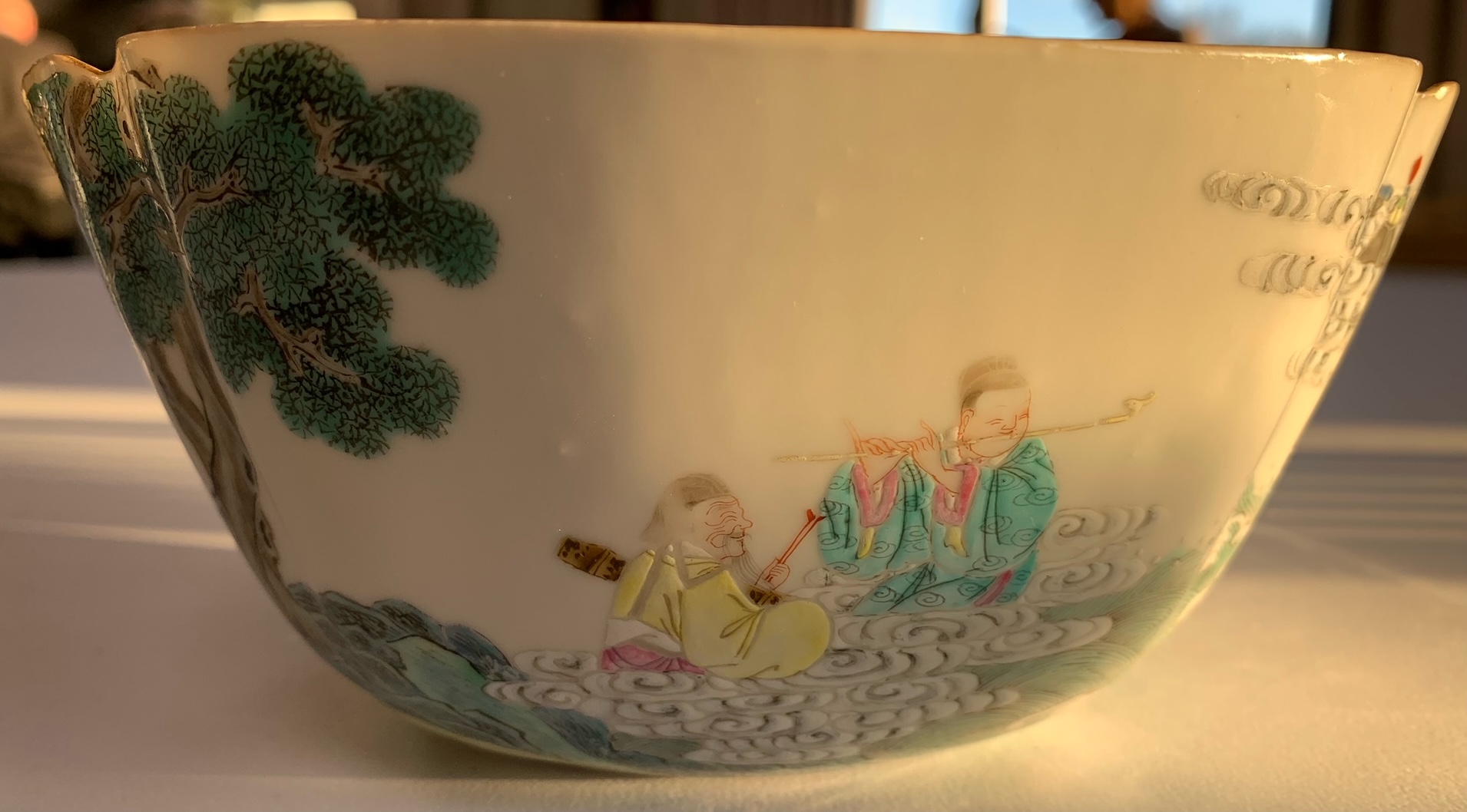 A 19th century Chinese famille rose lobed square bowl - Image 7 of 17