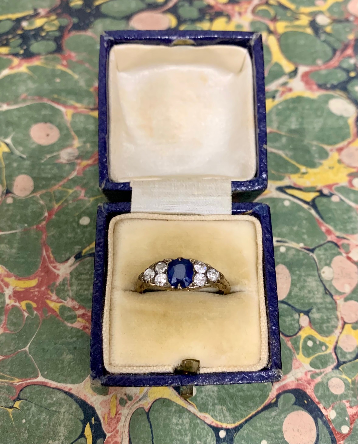 A late Victorian sapphire and diamond-set ring - Image 3 of 3