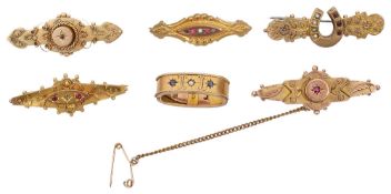 Five 9ct Victorian brooches together with a Victorian hinged scarf clip