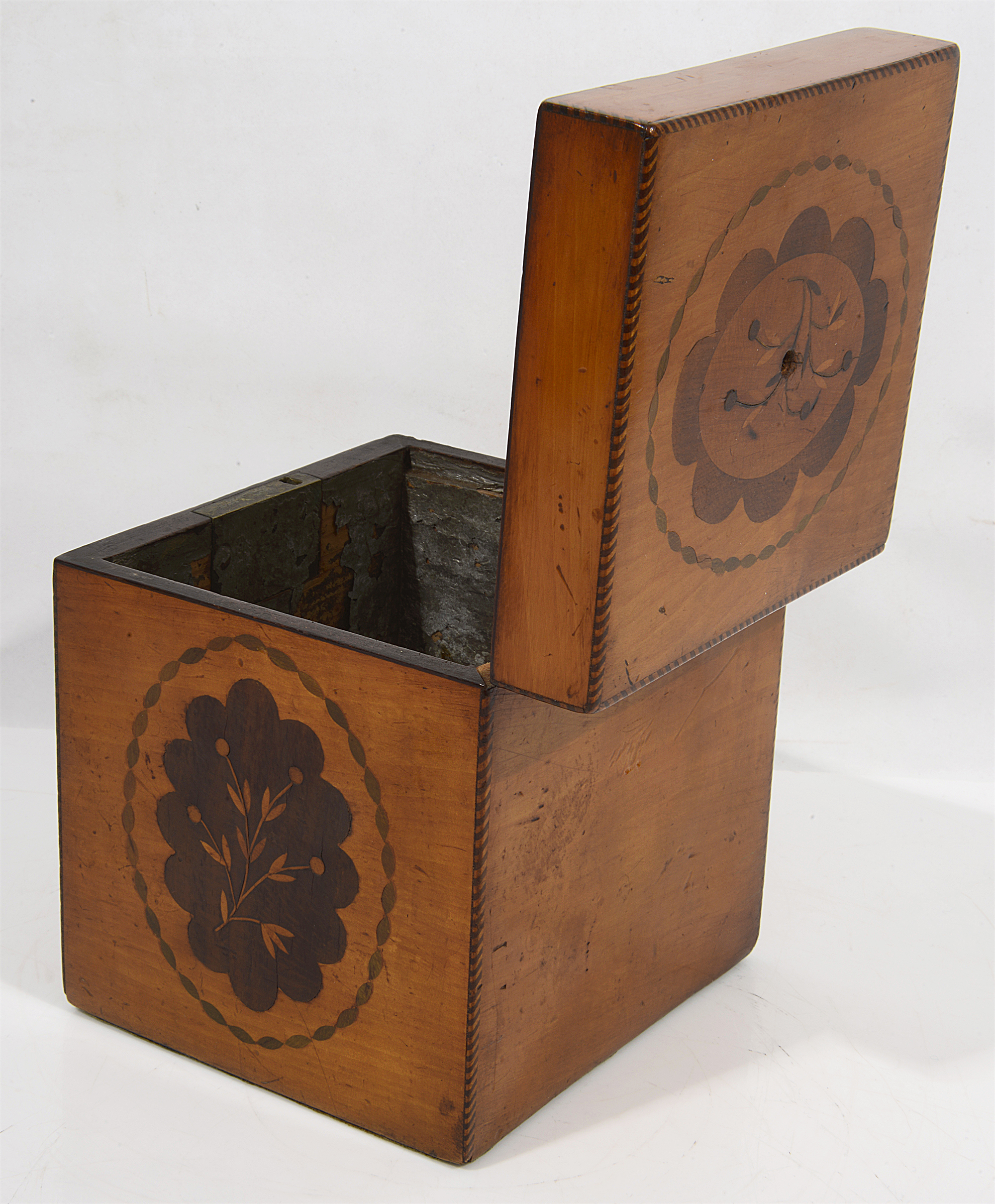 A George III satinwood and marquetry tea caddy c.1790 - Image 2 of 2