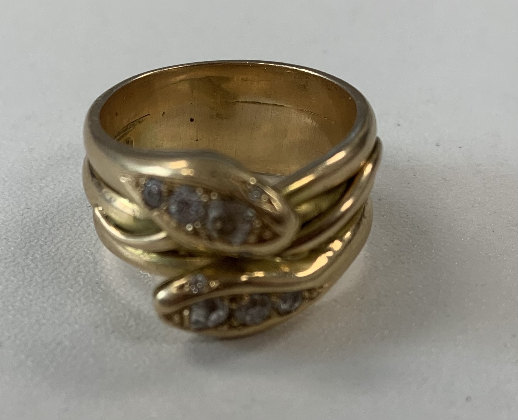 An 18ct yellow gold and diamond double snake ring - Image 5 of 5