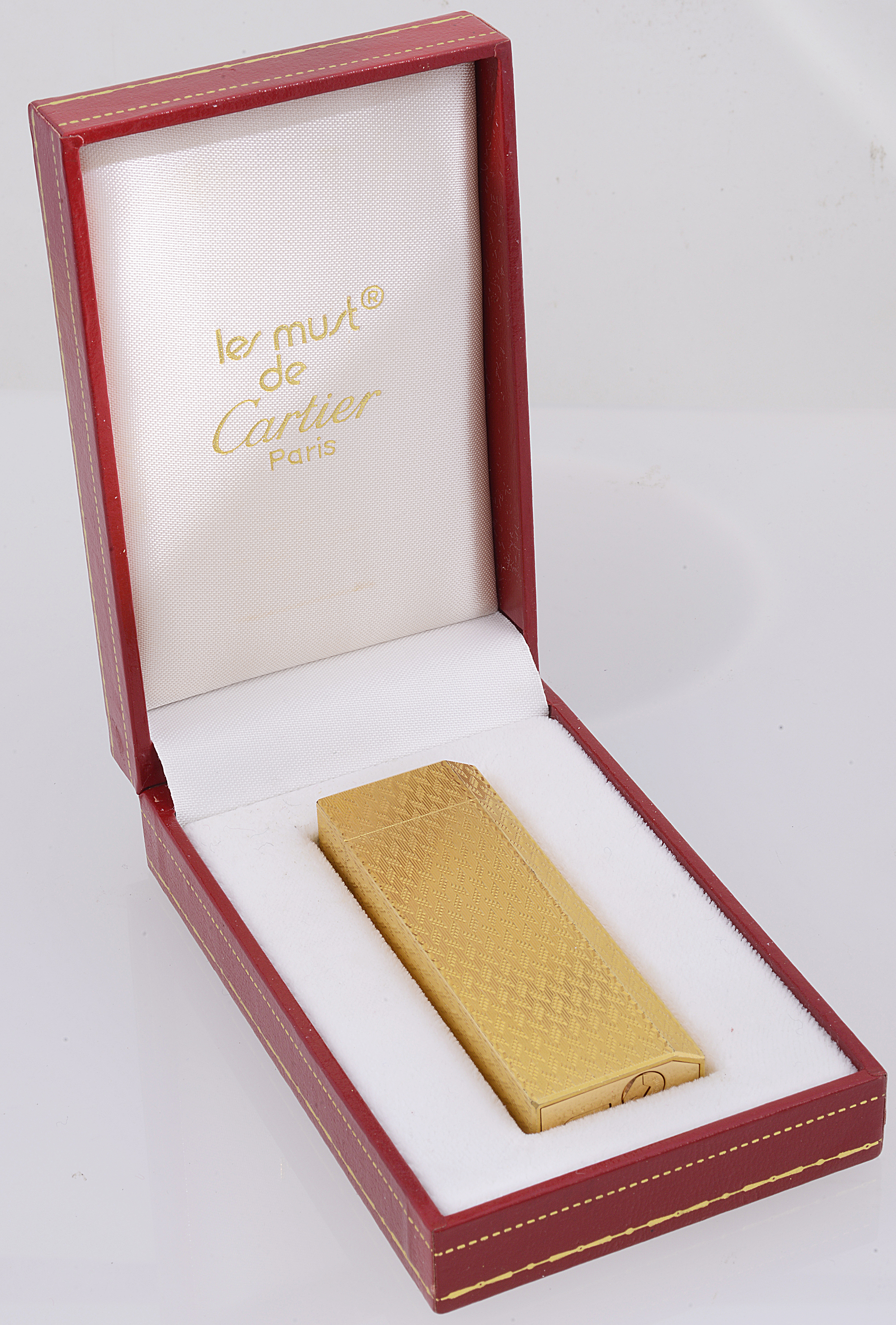 A Must de Cartier gold-plated boxed lighter - Image 2 of 2