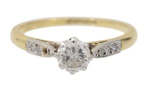 A diamond single stone ring