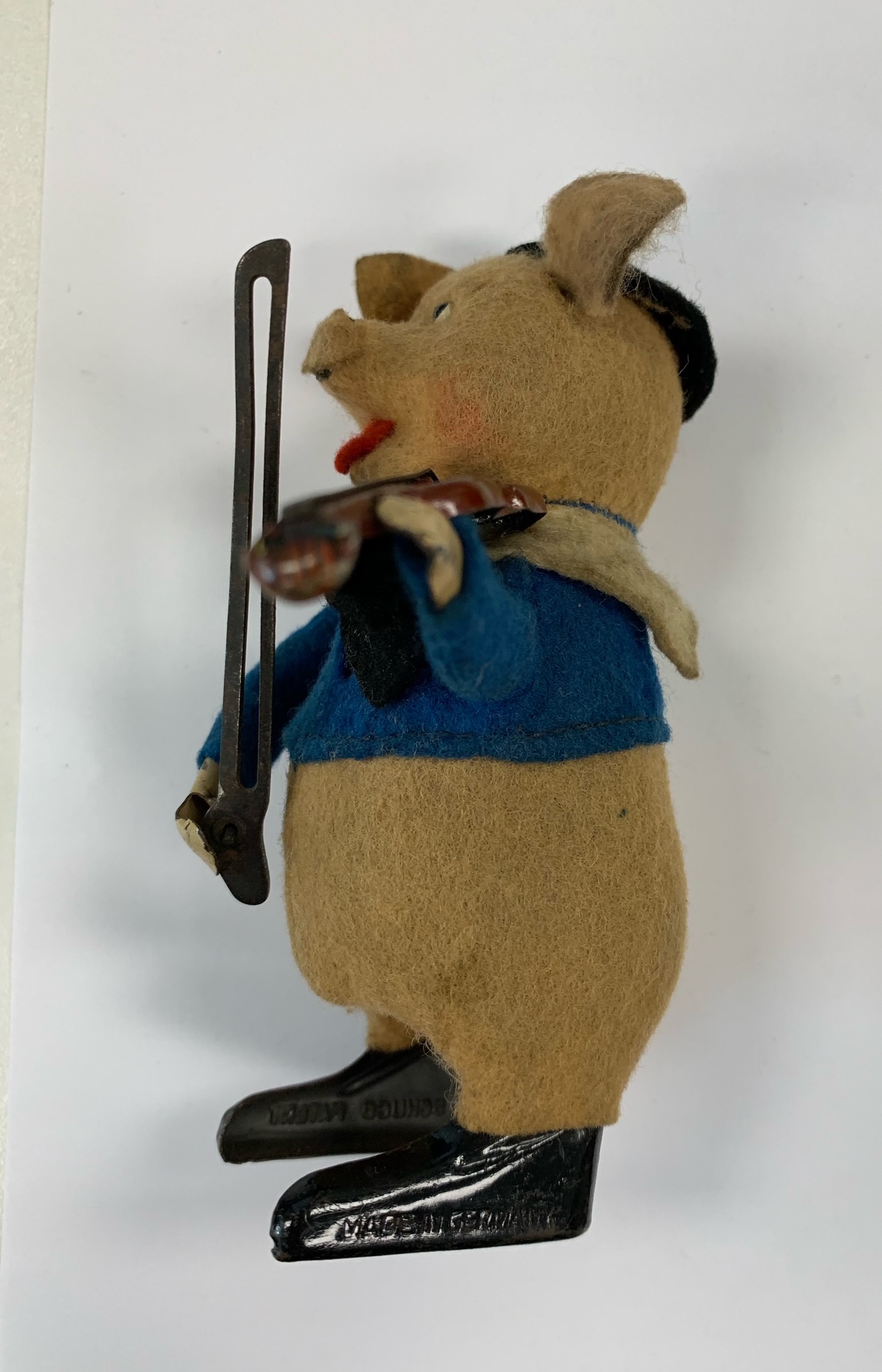 A set of Schuco clockwork Three Little Pig musicians, - Image 12 of 15