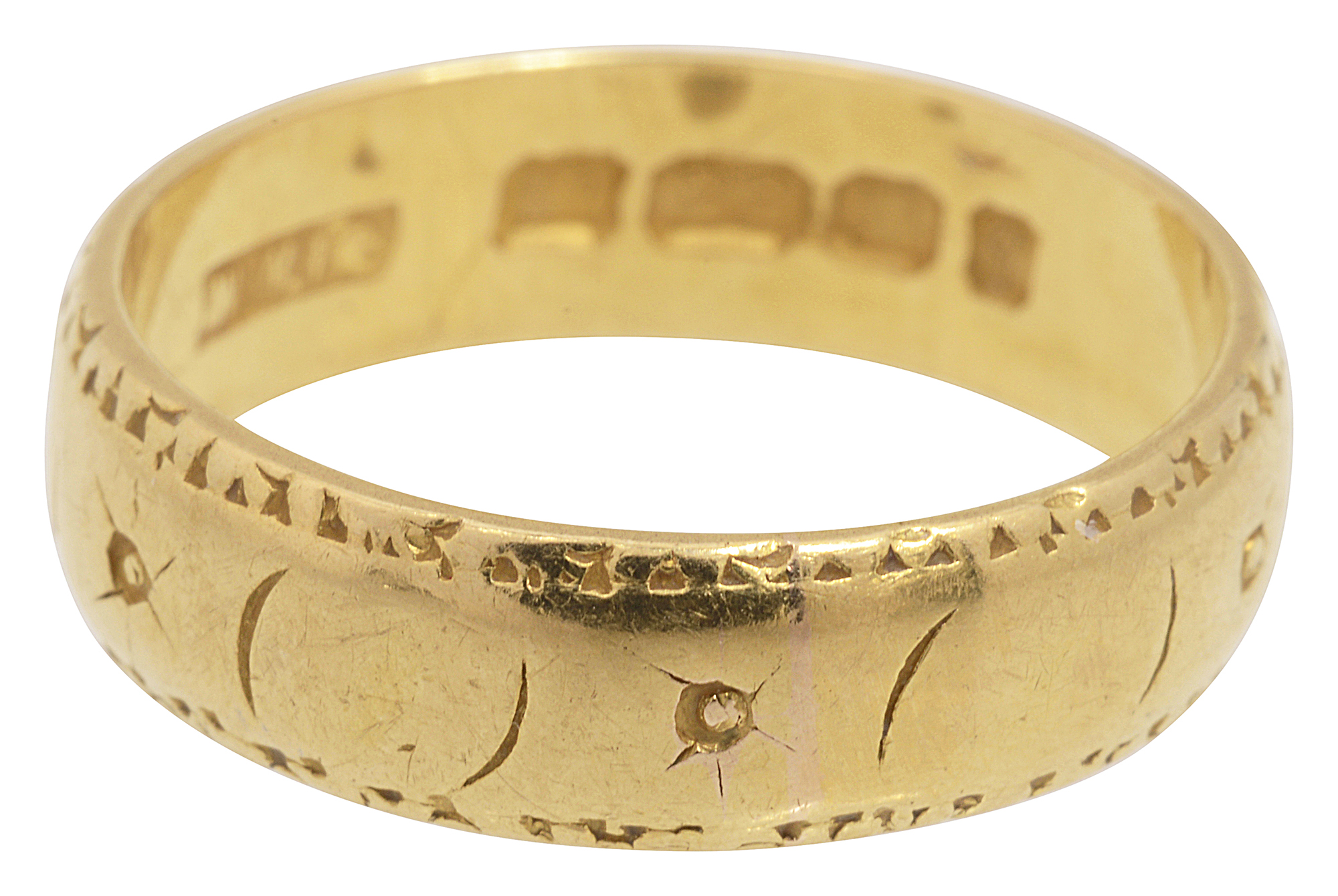 A 22ct gold band