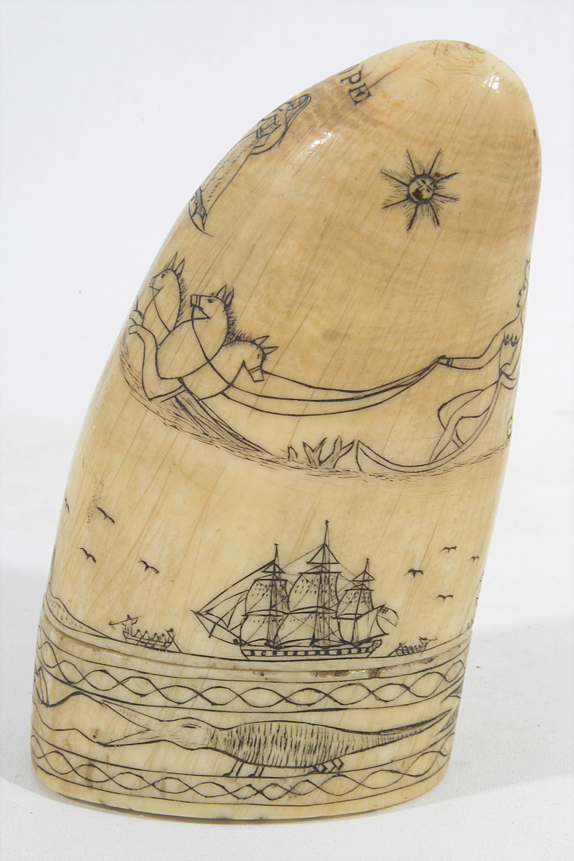 An unusal early 19th century sailor work scrimshawed whales tooth - Image 2 of 3