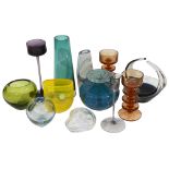 A collection of eleven pieces of art glass