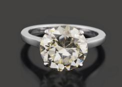 A diamond single stone ring 4.18cts