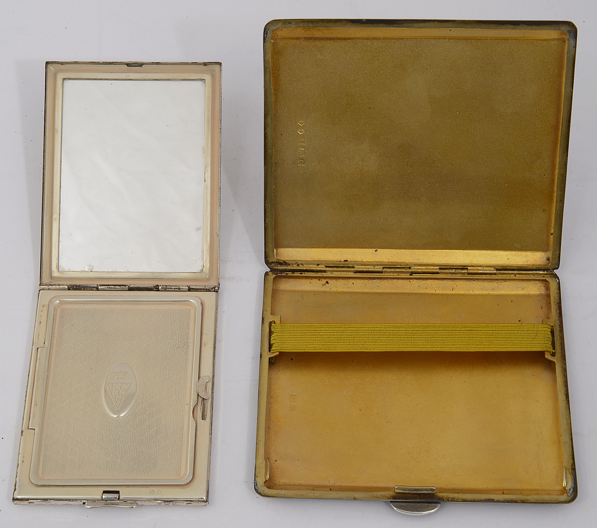 A silver Kigu lady's powder compact and an engine turned cigarette case - Image 2 of 2