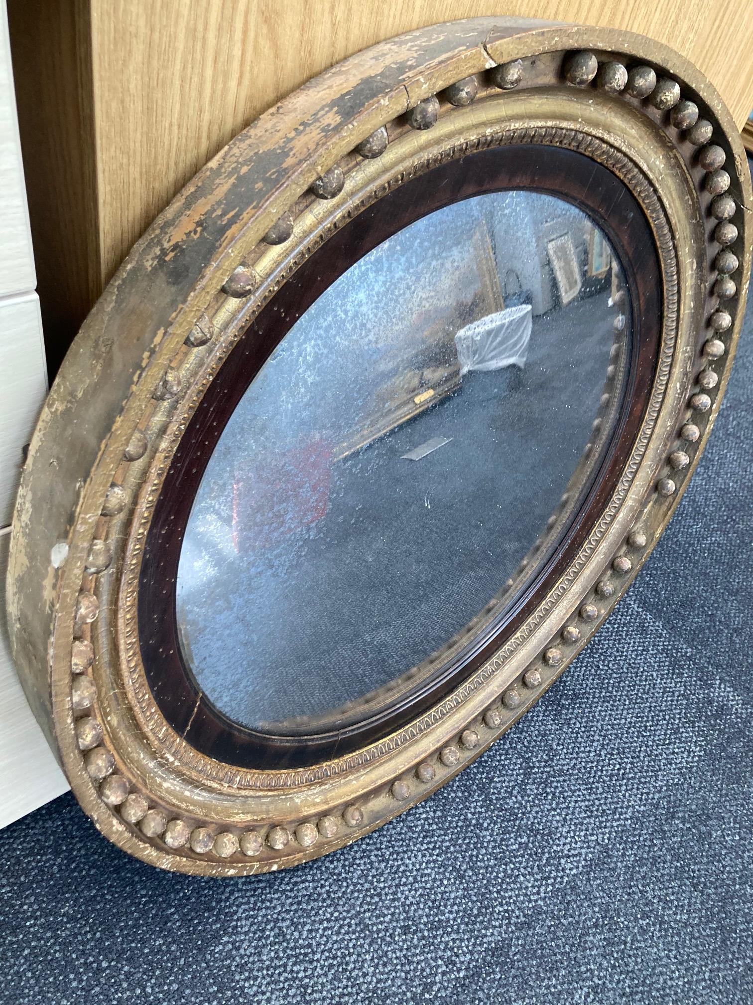 A Regency giltwood circular convex wall mirror - Image 4 of 8