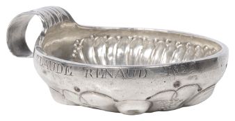 An early 19th century silver French tasse de vin / wine taster