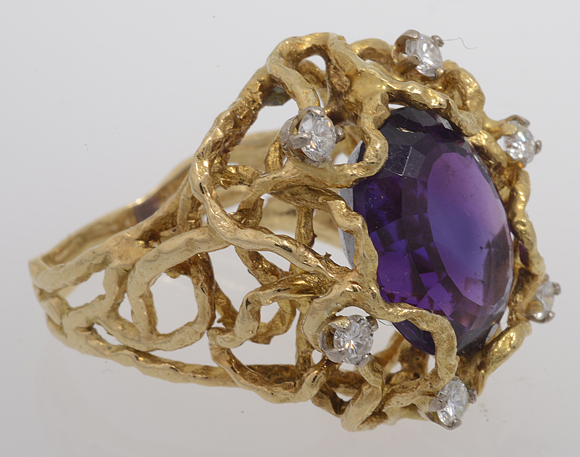 A stylish 1960s/1970s amethyst and diamond-set ring - Image 2 of 2