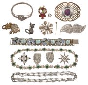 A mixed collection of costume jewellery