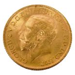 A George V gold full sovereign, 1915