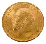 A George V gold full sovereign, 1915