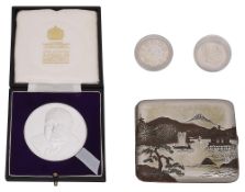 A Japanese silver and mixed metal cigarette case c.1930, a cased Churchill commemorative medallion e