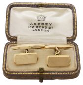 A pair of 18ct chain cufflinks retailed by Asprey