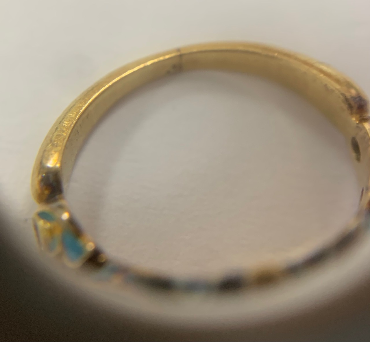 An early Victorian conch pearl and enamel ring - Image 4 of 7