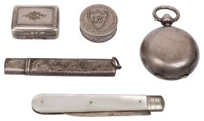 A George III silver vinaigrette, a bright cut pill box, a plated sovereign case, and other silver it