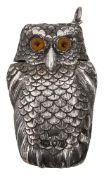 Sampson & Mordan. A late Victorian novelty silver owl vesta case