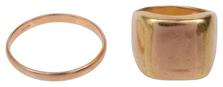 A heavy gentleman's signet ring and wedding band