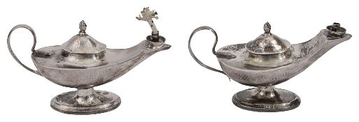 Two small Edwardian novelty silver table lighters in the form of Roman oil lamps