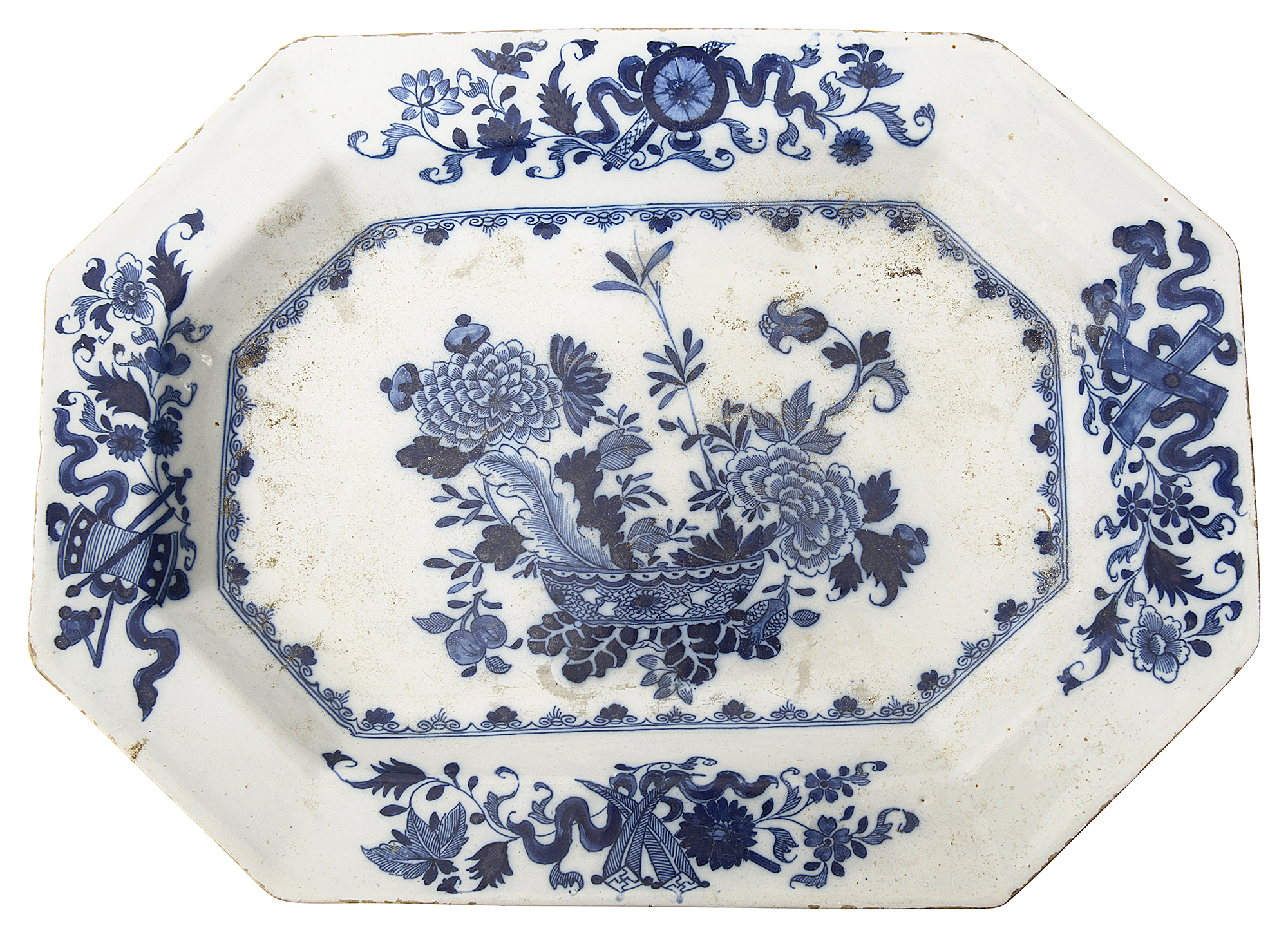 A mid 18th century English Delft chinoiserie serving dish or tureen stand c.1760