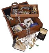 An Edwardian jewellery box containing silver and costume jewellery