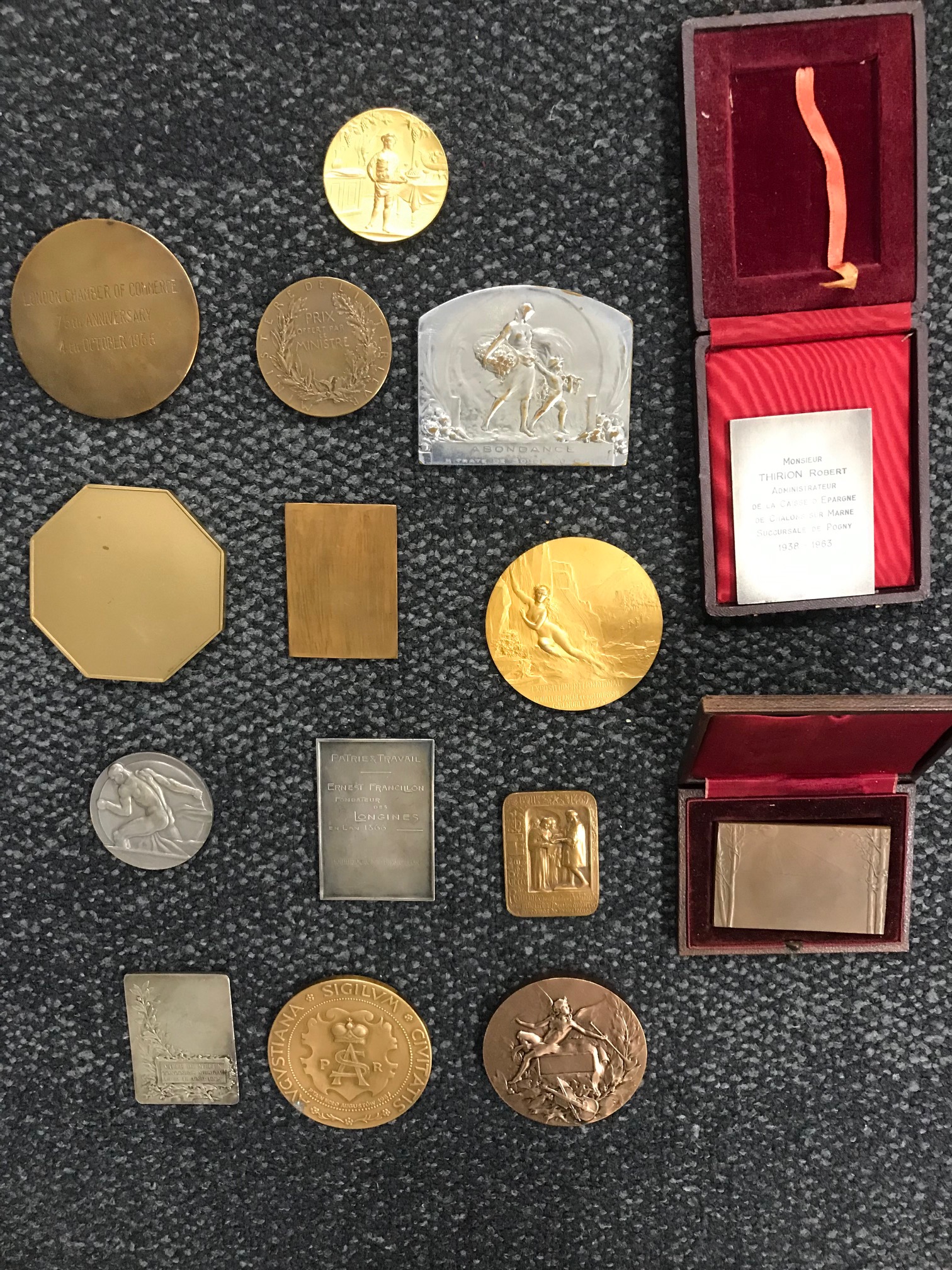 A collection of early 20th century and later mostly French bronze medals - Image 2 of 3