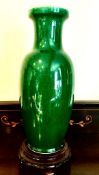 CRACKLE GLAZE GREEN CHINESE VASE, APPROXIMATELY 25cm HIGH