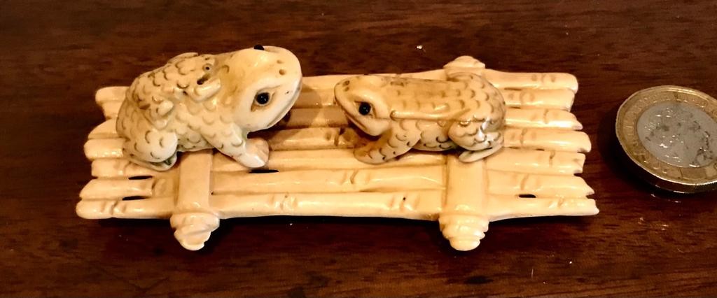 SMALL OLD COMPOSITION GROUP- TWO TOADS ON BAMBOO RAFT, APPROXIMATELY 9cm HIGH