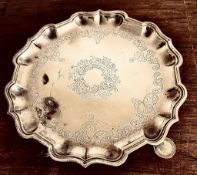 SILVER WAVE EDGE SALVER, LONDON ASSAY. WEIGHT 370G