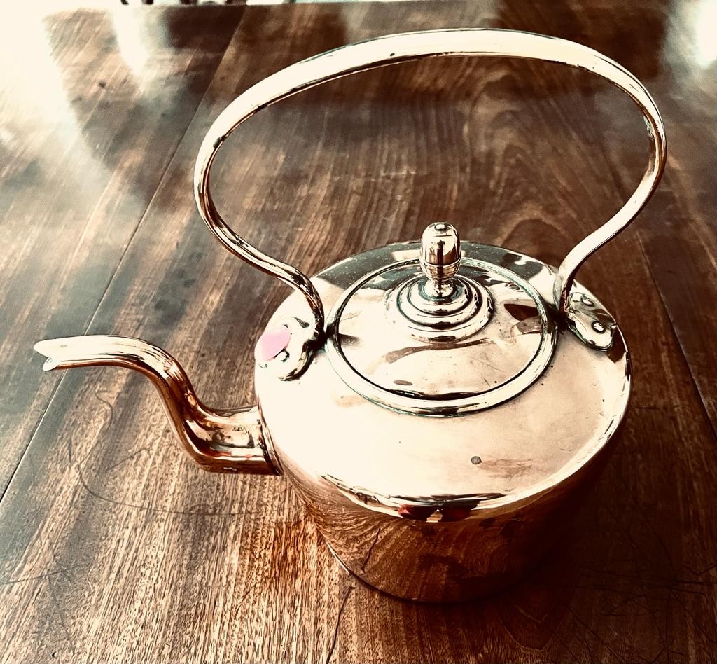 LARGE POLISHED COPPER KETTLE