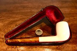 MEERSCHAUM AND AMBER TOBACCO SMOKING PIPE WITHIN ORIGINAL FITTED LEATHER CASE, APPROXIMATELY 16.