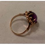 18ct GOLD RING SET WITH AMETHYST, TOTAL WEIGHT APPROXIMATELY 5.4g