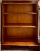 SMALL REPRODUCTION BOOKSHELVES, APPROXIMATELY 77 x 95 x 28cm