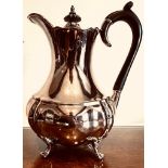 SILVER PLATED WATER JUG BY WALKER & HALL, APPROXIMATELY 23cm HIGH TO TOP OF HANDLE