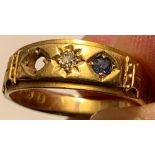 18ct GOLD RING SET WITH ONE DIAMOND APPROX 0.5ct AND ONE SAPPHIRE APPROX 0.7ct, TOTAL WEIGHT