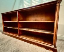 MAHOGANY LONG BOOKCASE WITH PILASTER DECORATION, APPROXIMATELY 180 x 85 x 37cm