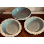 WEDGWOOD QUEENS WARE FRUIT BOWL APPROXIMATELY 25cm, PLUS TWO OVAL VEGETABLE DISHES APPROXIMATELY