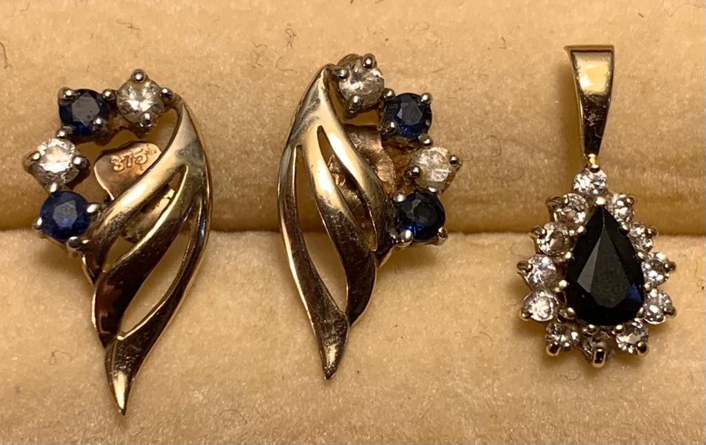 ASSORTMENT OF MARKED AND UNMARKED EARRINGS INCLUDING 9ct GOLD WITH PINK SAPPHIRES APPROX 0.33ct - Image 2 of 5