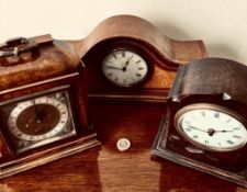 THREE MID 20th CENTURY MANTEL CLOCKS. ALL UNTESTED, ONE HAS A FOOT MISSING